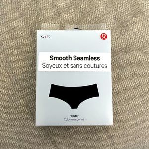 Lululemon hipster underwear